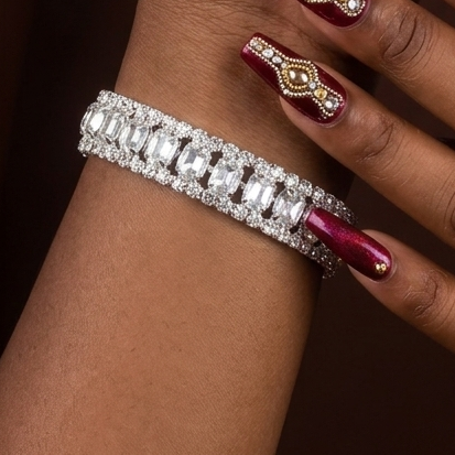 Platinum Glow Bracelet 🪩🩶