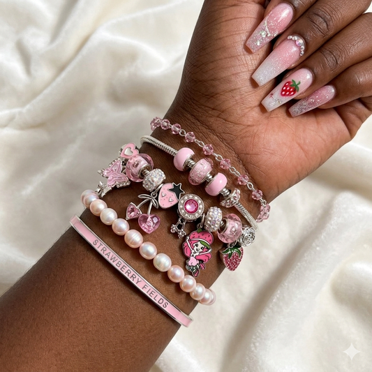 Strawberry Fields Bracelet 🩷🍓