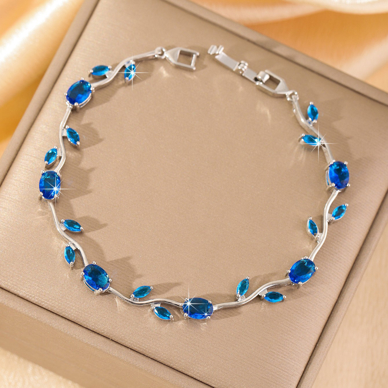 Blue Rose Delight Bracelet 🥀💙