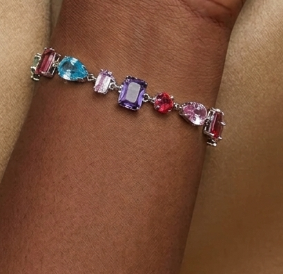 Prism Luxe Bracelet 🪅💗